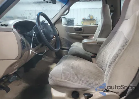 1999 Ford F150 from USA, damaged, VIN 1FTRF17W3XNA00853